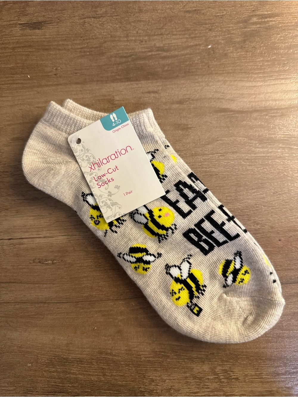 NWT Bumblebee “EASY BEE-ZY” Low Rise Socks